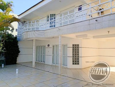 Casa, 4 quartos, 300 m² - Foto 1