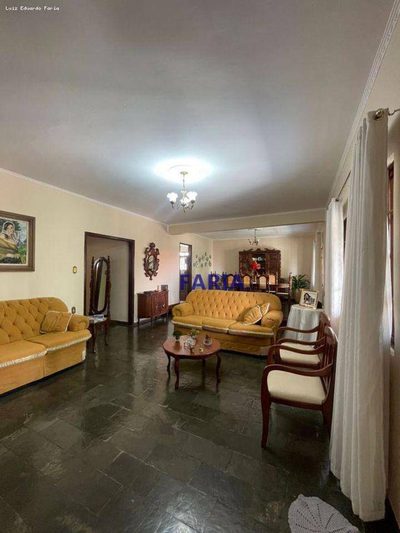 Casa, 3 quartos, 238 m² - Foto 5
