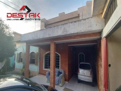 Casa, 3 quartos, 422 m² - Foto 1