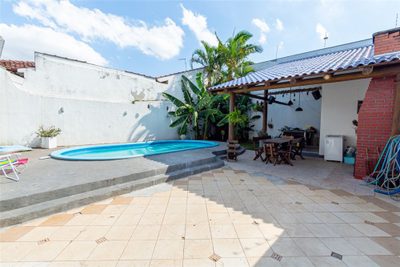 Casa, 4 quartos, 294 m² - Foto 2
