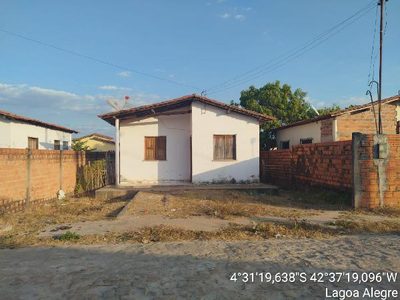 Casa, 2 quartos, 200 m² - Foto 1