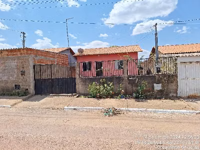 Casa, 2 quartos, 180 m² - Foto 1