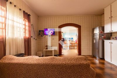 Casa, 3 quartos, 217 m² - Foto 4