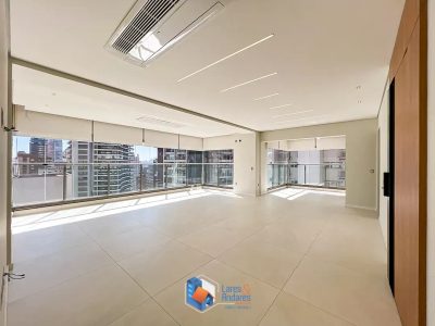 Apartamento, 3 quartos, 157 m² - Foto 1