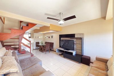 Casa, 3 quartos, 92 m² - Foto 1