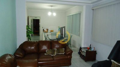 Casa, 3 quartos, 193 m² - Foto 1