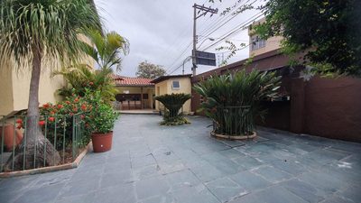 Casa, 3 quartos, 300 m² - Foto 1