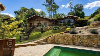 Chácara, 4 quartos, 2400 m² - Foto 1