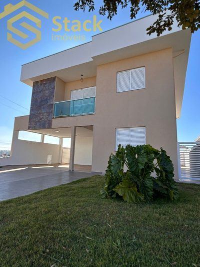 Casa, 4 quartos, 201 m² - Foto 2