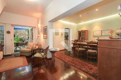 Casa, 4 quartos, 300 m² - Foto 1