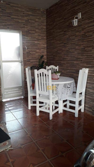 Casa, 2 quartos, 150 m² - Foto 3