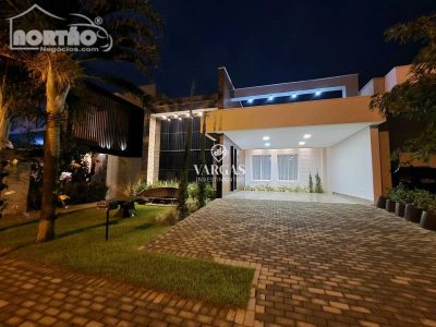 Casa, 1 quarto, 243 m² - Foto 1