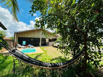 Chácara, 3 quartos, 304 m² - Foto 1