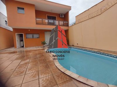 Sobrado, 3 quartos, 340 m² - Foto 1