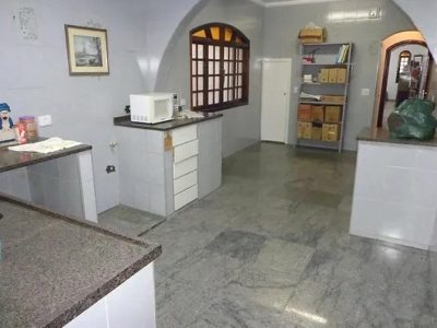 Casa, 3 quartos, 198 m² - Foto 1