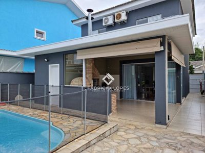 Casa, 3 quartos, 197 m² - Foto 2