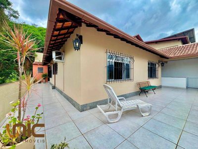 Casa, 3 quartos, 185 m² - Foto 1