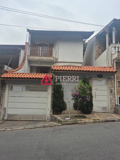 Sobrado, 3 quartos, 271 m² - Foto 1