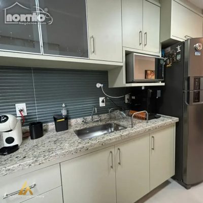 Casa, 4 quartos, 109 m² - Foto 1