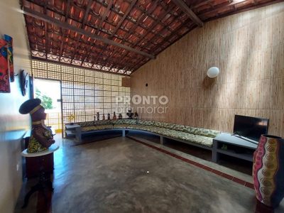 Casa, 4 quartos, 198 m² - Foto 1