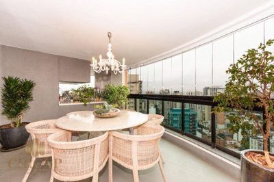 Apartamento, 3 quartos, 218 m² - Foto 1