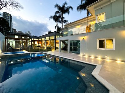 Casa, 5 quartos, 500 m² - Foto 1