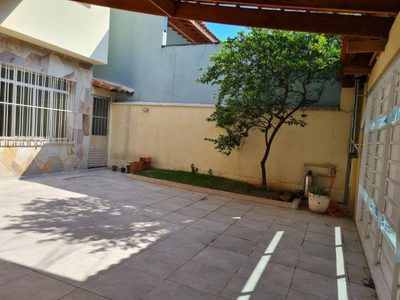 Casa, 3 quartos, 192 m² - Foto 2