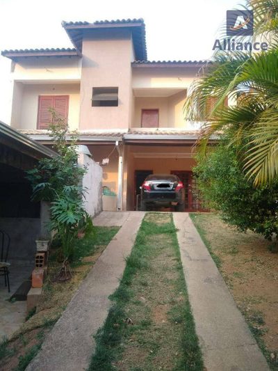 Casa, 4 quartos, 222 m² - Foto 1