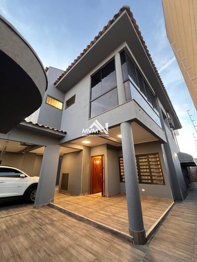 Sobrado, 3 quartos, 266 m² - Foto 1