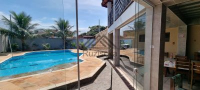 Casa, 6 quartos, 210 m² - Foto 1