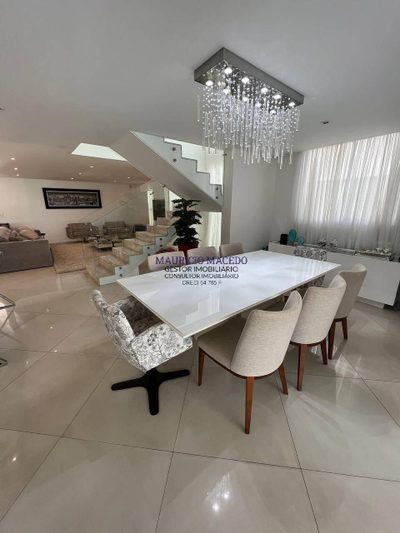 Casa, 4 quartos, 340 m² - Foto 1