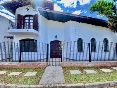 Casa, 4 quartos, 277 m² - Foto 2