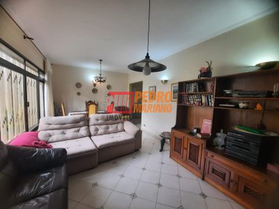 Casa, 3 quartos, 196 m² - Foto 2