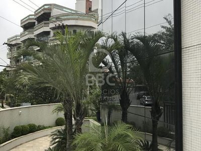 Apartamento, 3 quartos, 220 m² - Foto 2