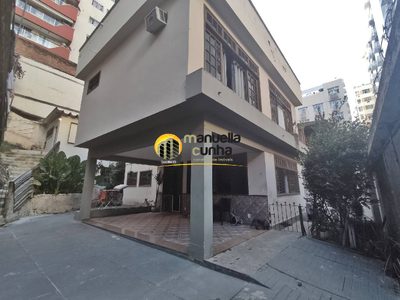 Casa, 4 quartos, 220 m² - Foto 1