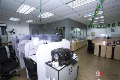 Sala-Conjunto, 1000 m² - Foto 1
