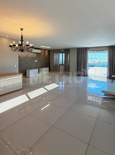 Apartamento, 3 quartos, 180 m² - Foto 1
