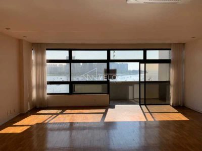 Apartamento, 3 quartos, 215 m² - Foto 1
