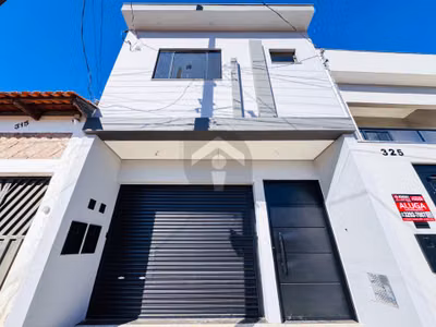 Casa, 2 quartos, 130 m² - Foto 1