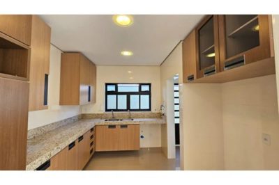 Casa, 4 quartos, 241 m² - Foto 2