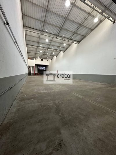 Depósito-Galpão, 550 m² - Foto 1