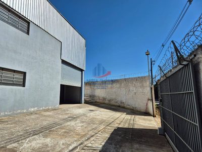 Depósito-Galpão, 700 m² - Foto 2