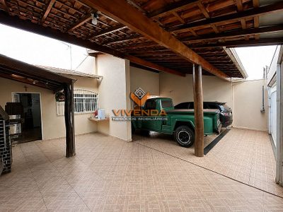 Casa, 3 quartos, 230 m² - Foto 1