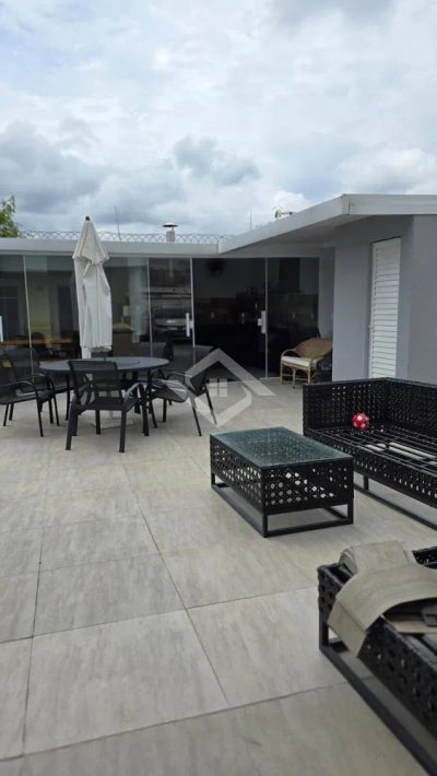 Casa, 3 quartos, 224 m² - Foto 2