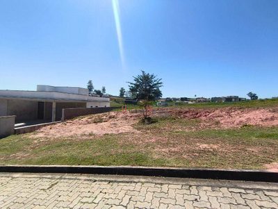 Loteamento e Condomínio, 640 m² - Foto 1