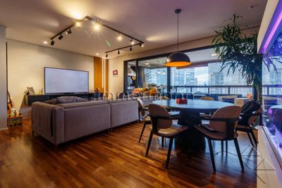 Apartamento, 3 quartos, 180 m² - Foto 1