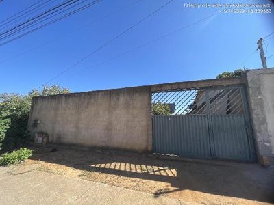 Casa, 2 quartos, 360 m² - Foto 1