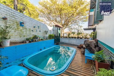 Casa, 3 quartos, 216 m² - Foto 2