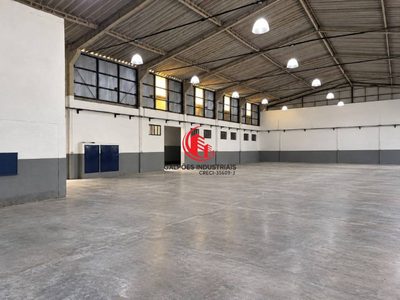 Depósito-Galpão, 1600 m² - Foto 1