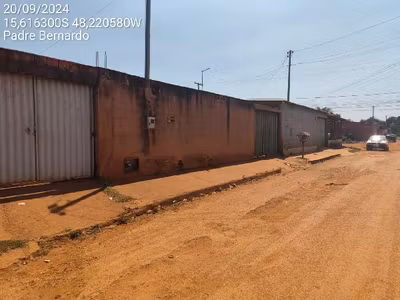 Casa, 2 quartos, 250 m² - Foto 1
